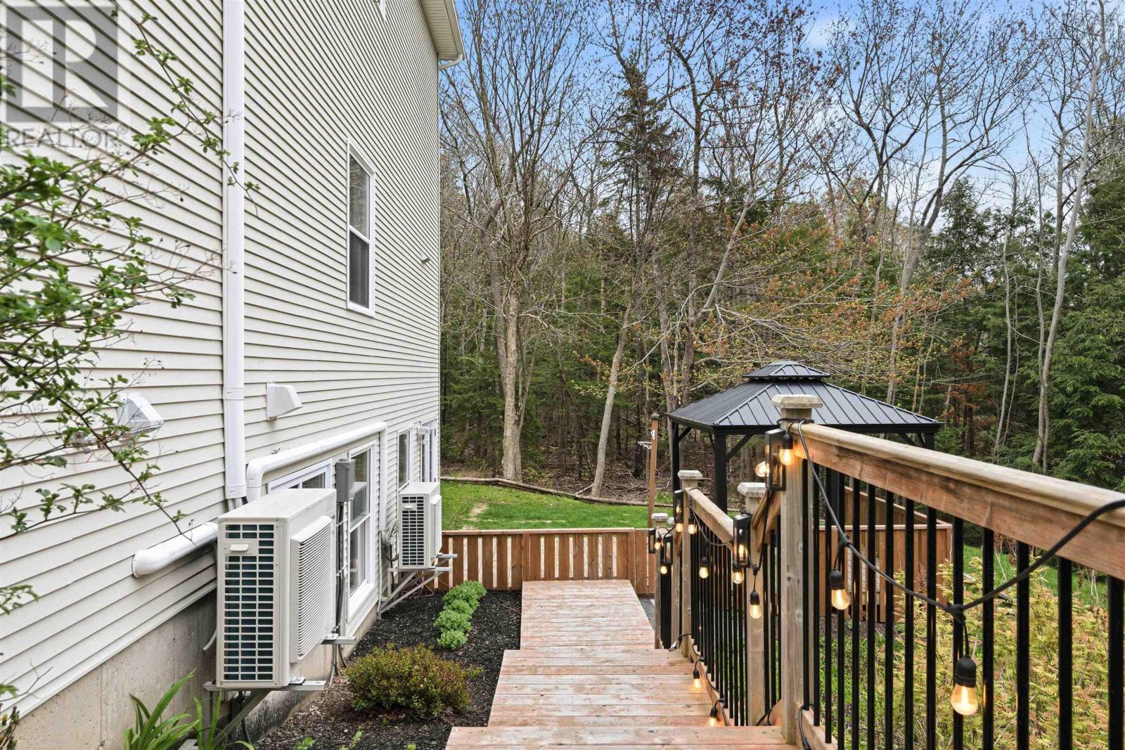 90 Lincolnshire Drive - 5