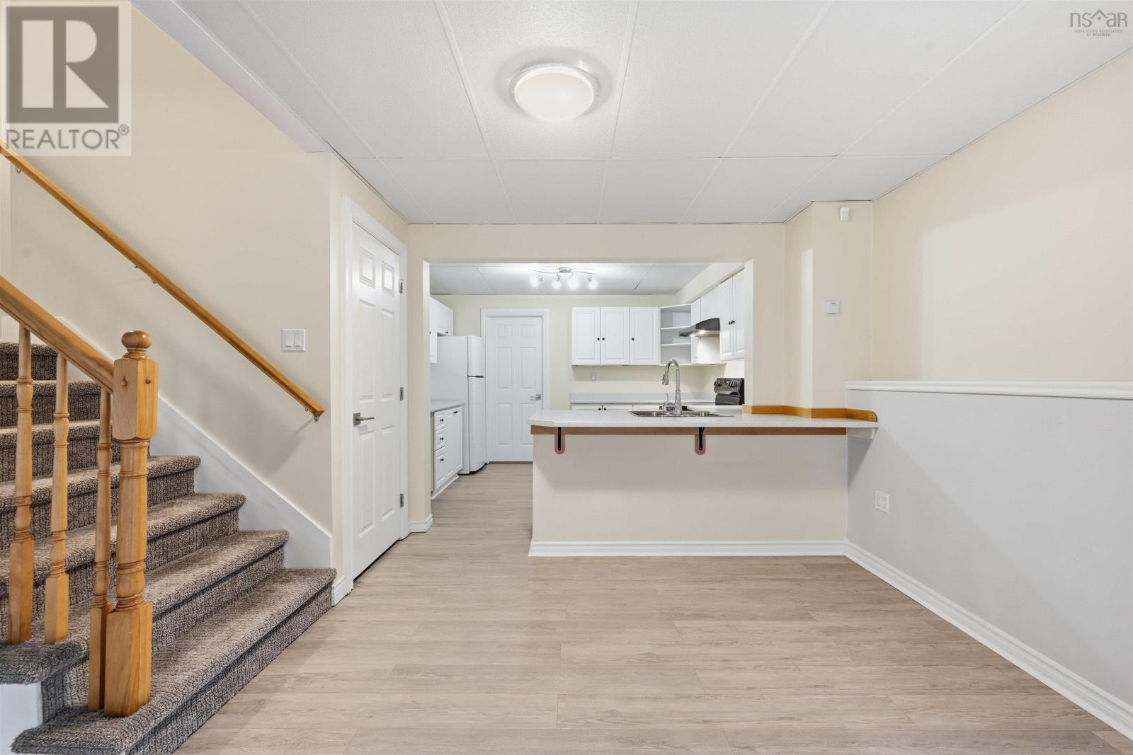 90 Lincolnshire Drive - 38
