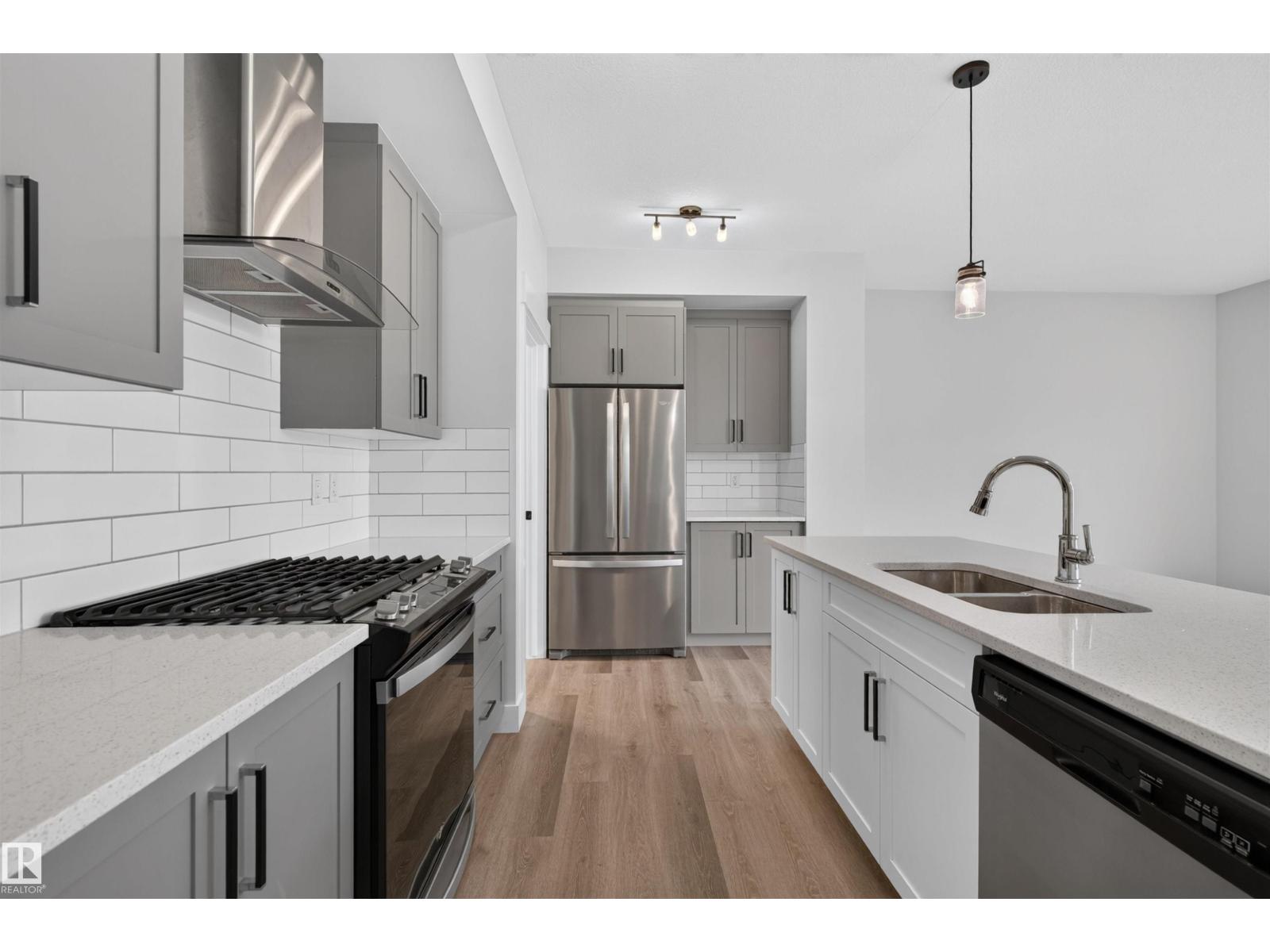 22916 95 AV NW - 4
