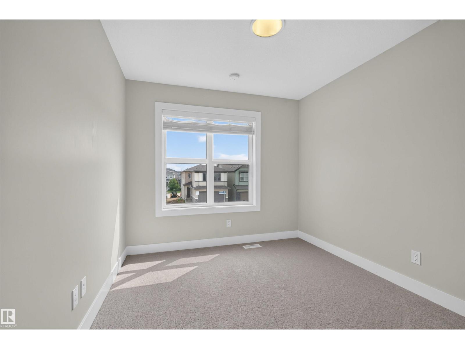 22916 95 AV NW - 12