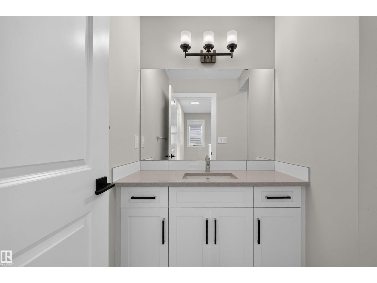 22916 95 AV NW - 13