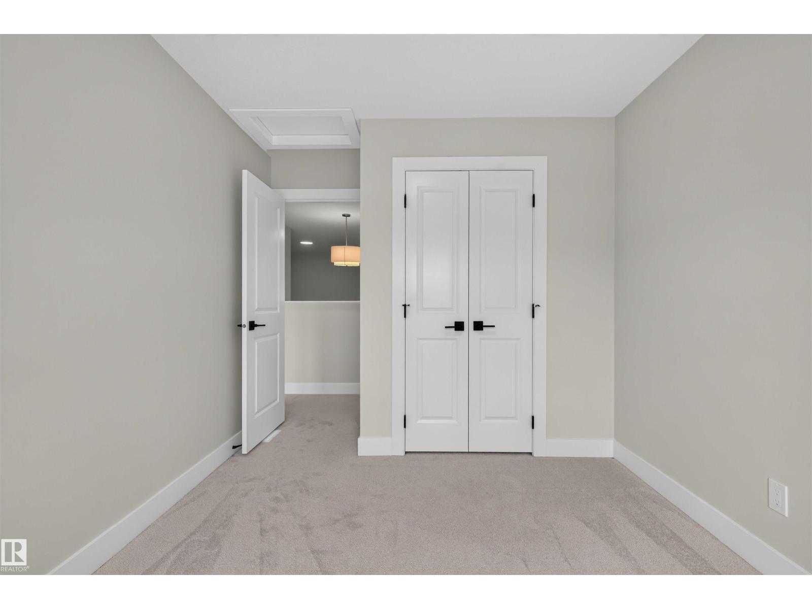 22916 95 AV NW - 11