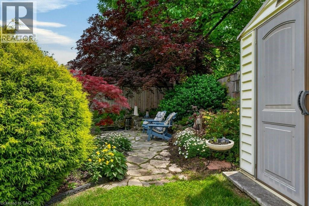 15 ROXANNE Drive - 32