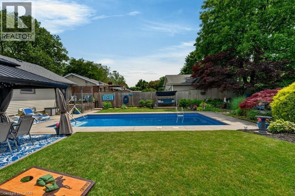 15 ROXANNE Drive - 28