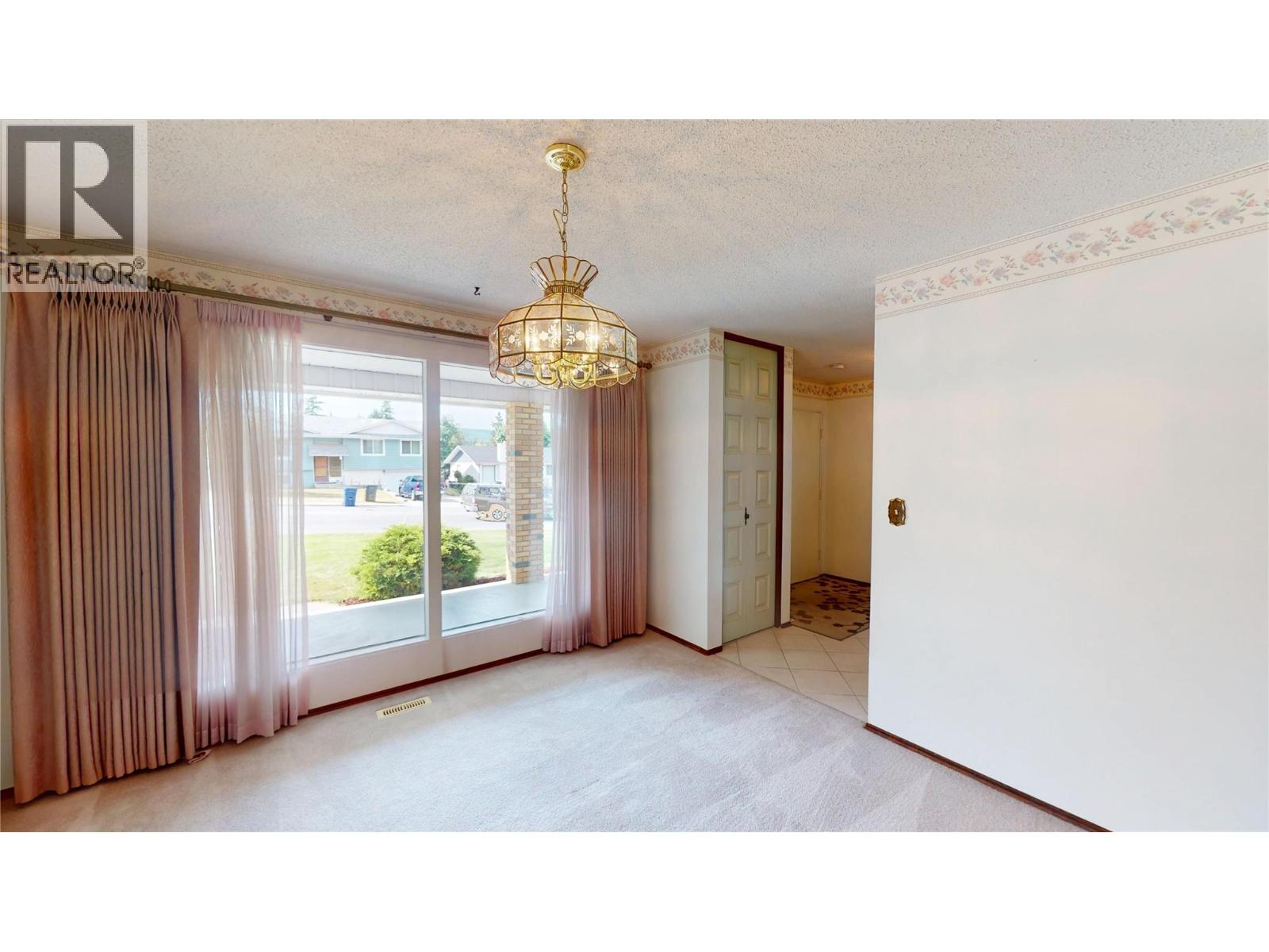 2608 2nd Street S - 16