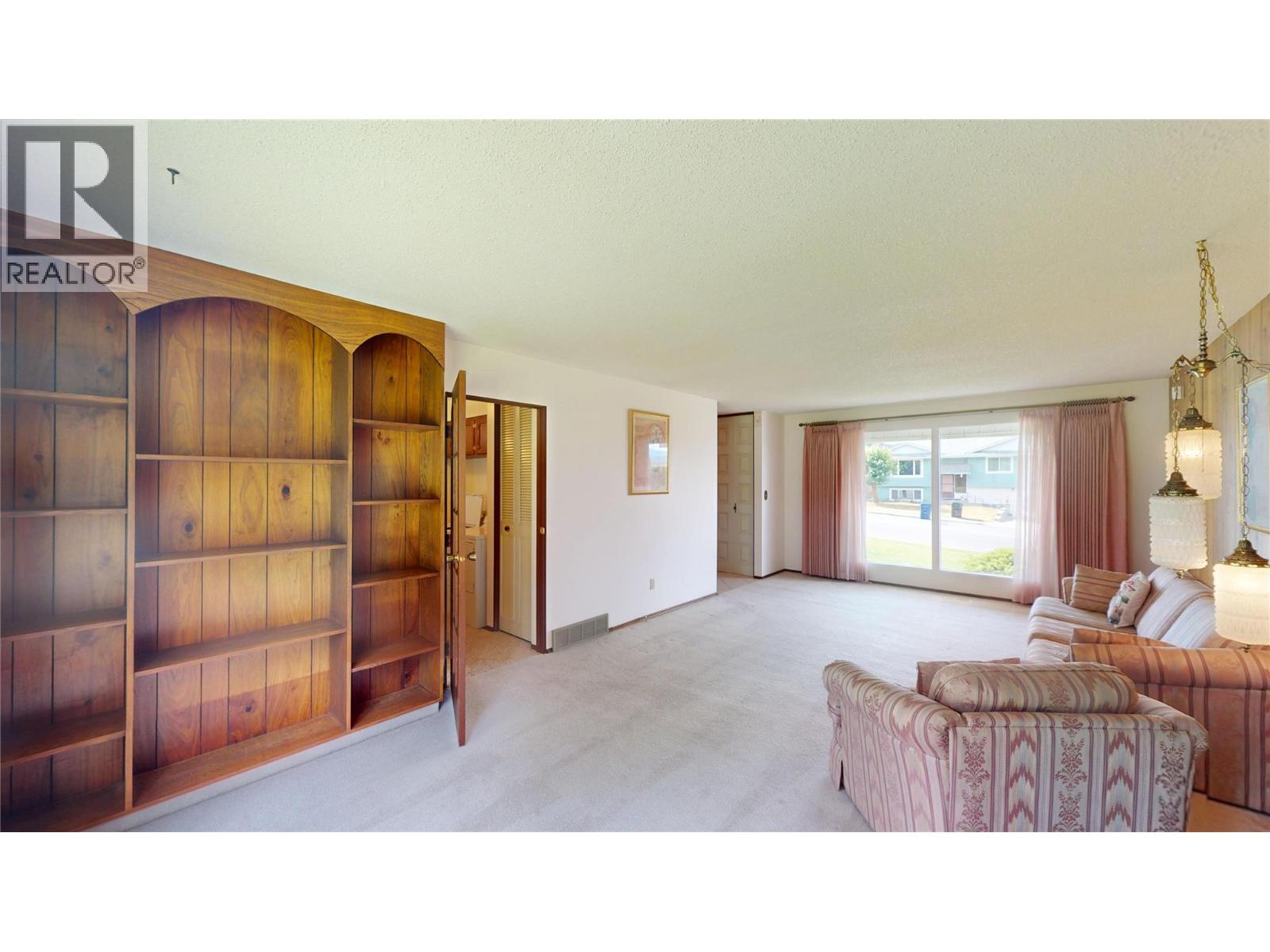 2608 2nd Street S - 8
