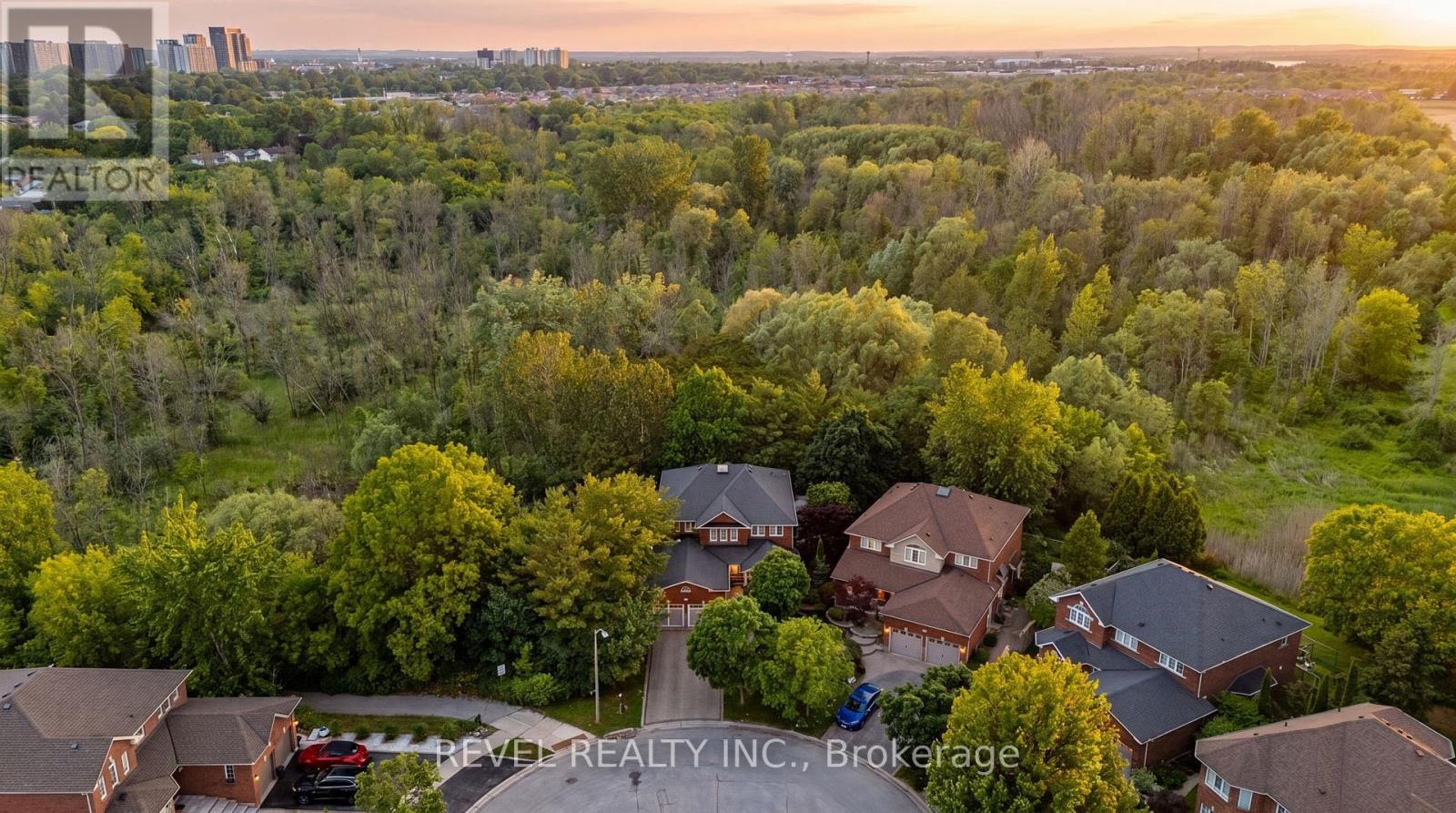 7 CALLANDER COURT - Image 3