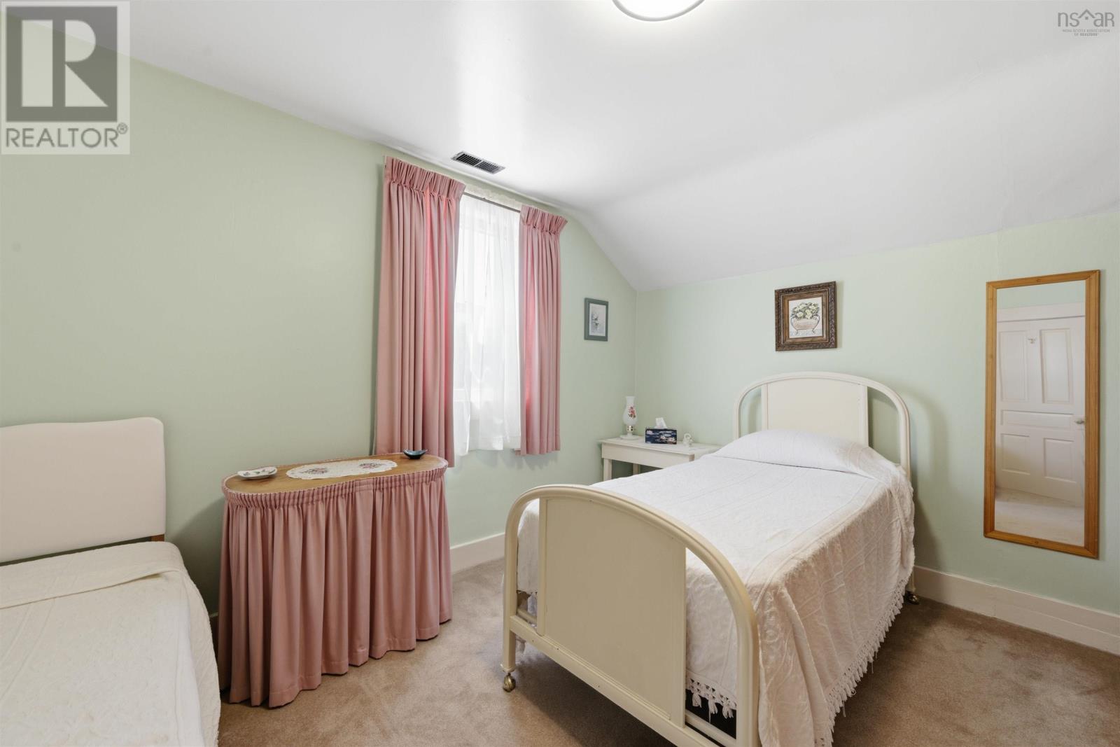 3360 Albert Street - 25