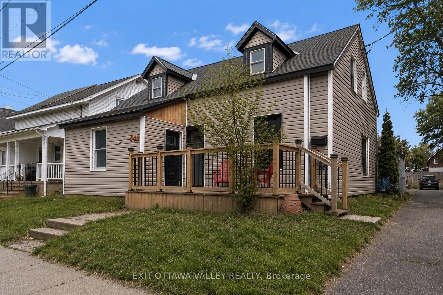444 ISABELLA STREET - 1