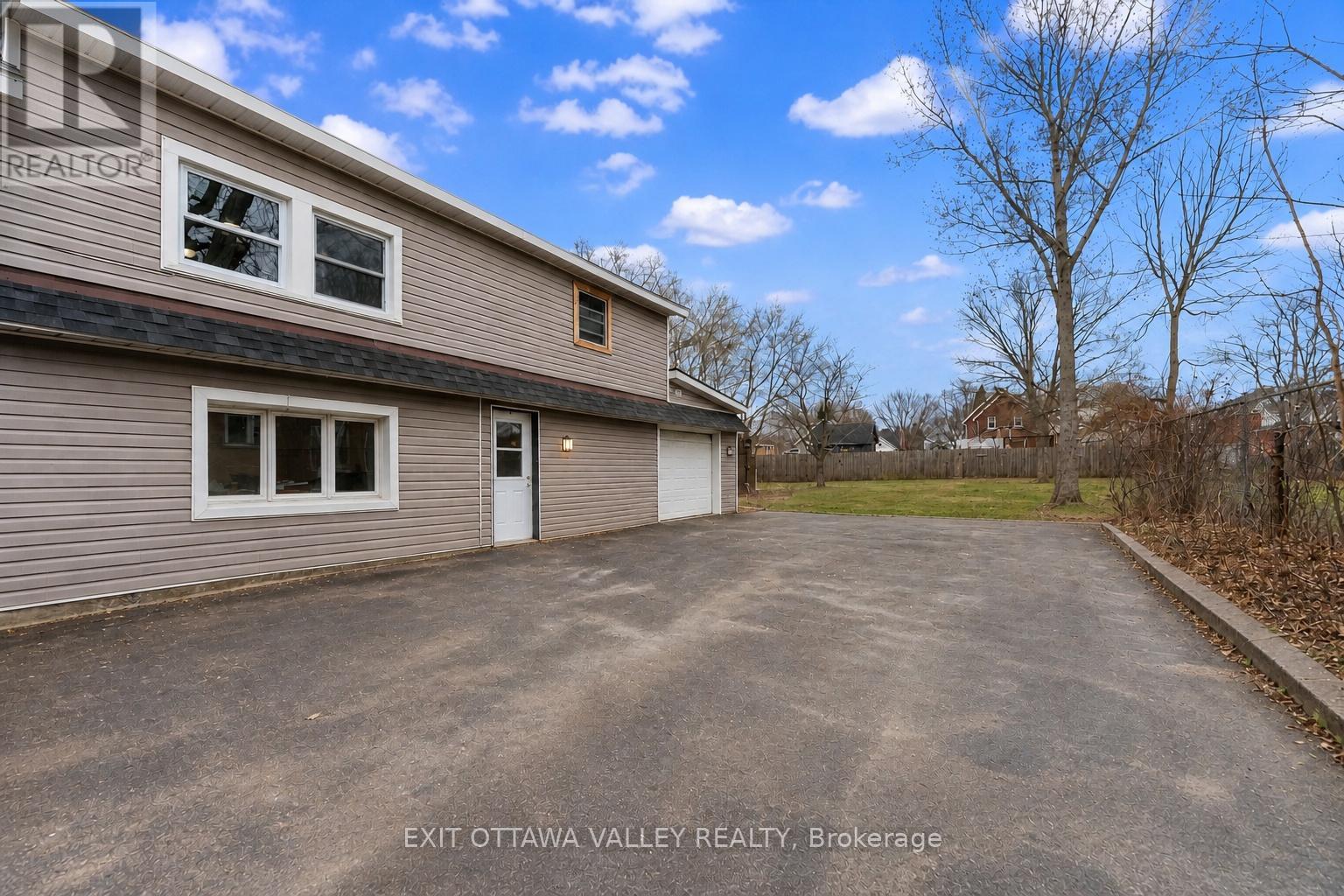 444 ISABELLA STREET - 17