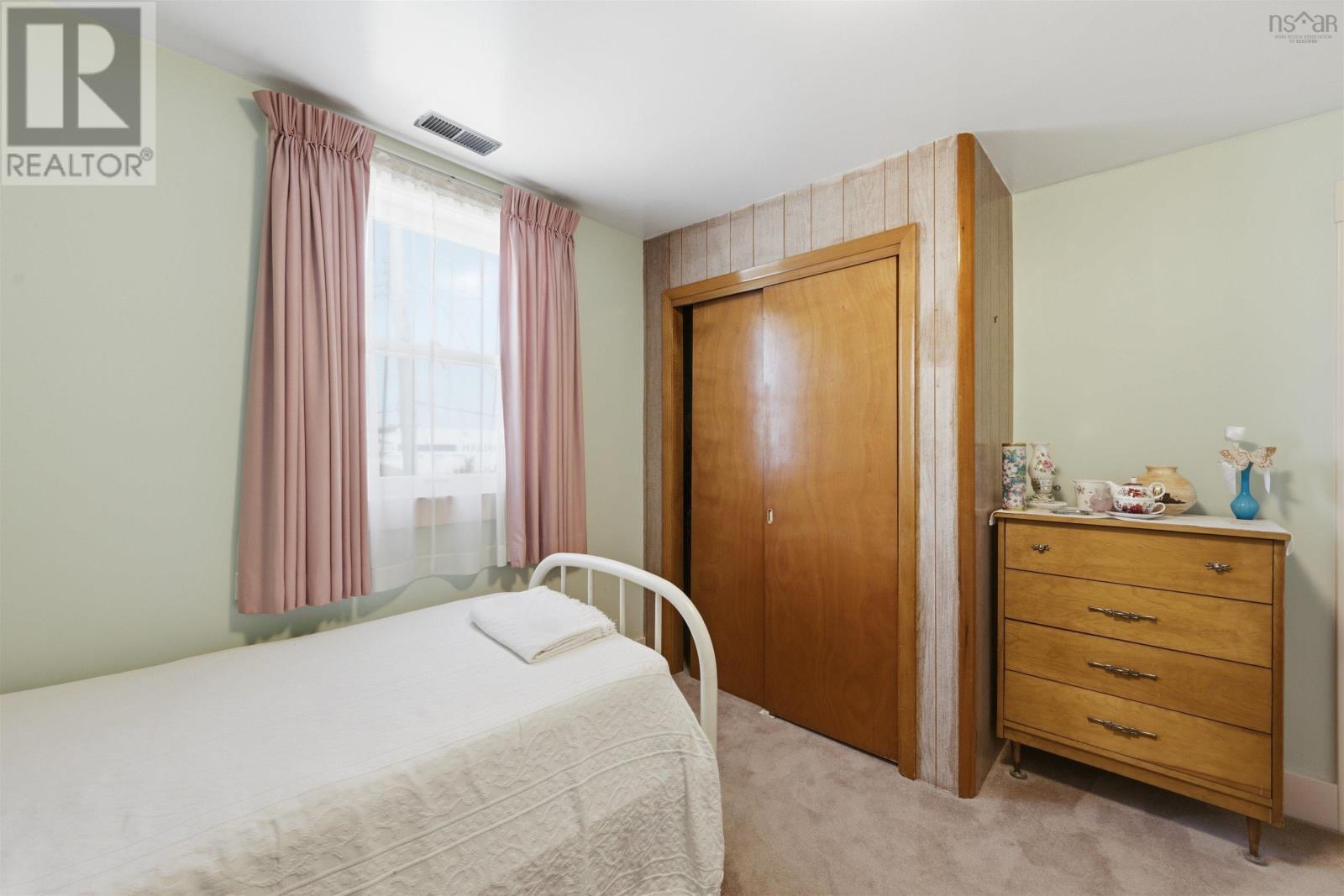 3360 Albert Street - 32