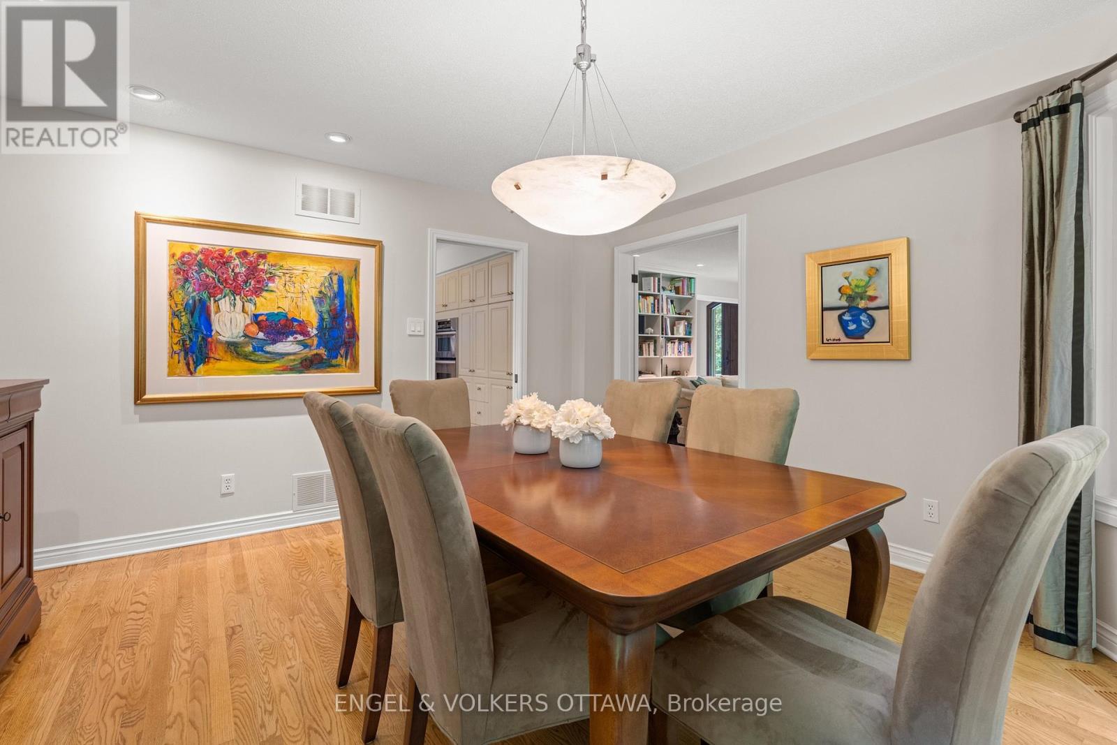 5596 SCOBIE CRESCENT - Image 11