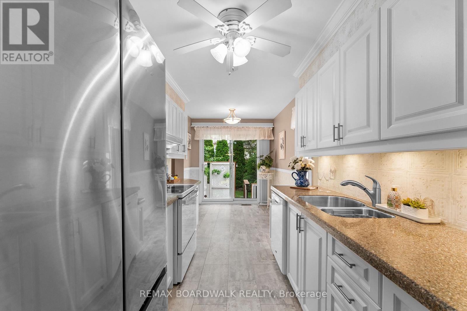 22 EAGLEVIEW STREET - Image 10