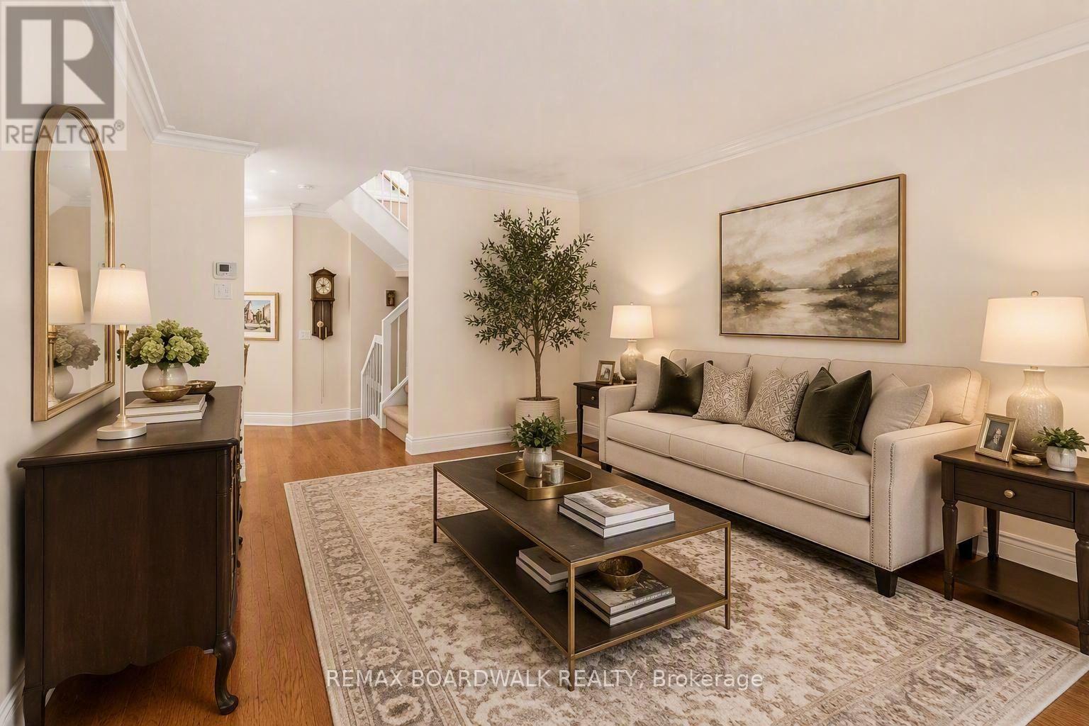 22 EAGLEVIEW STREET - 17