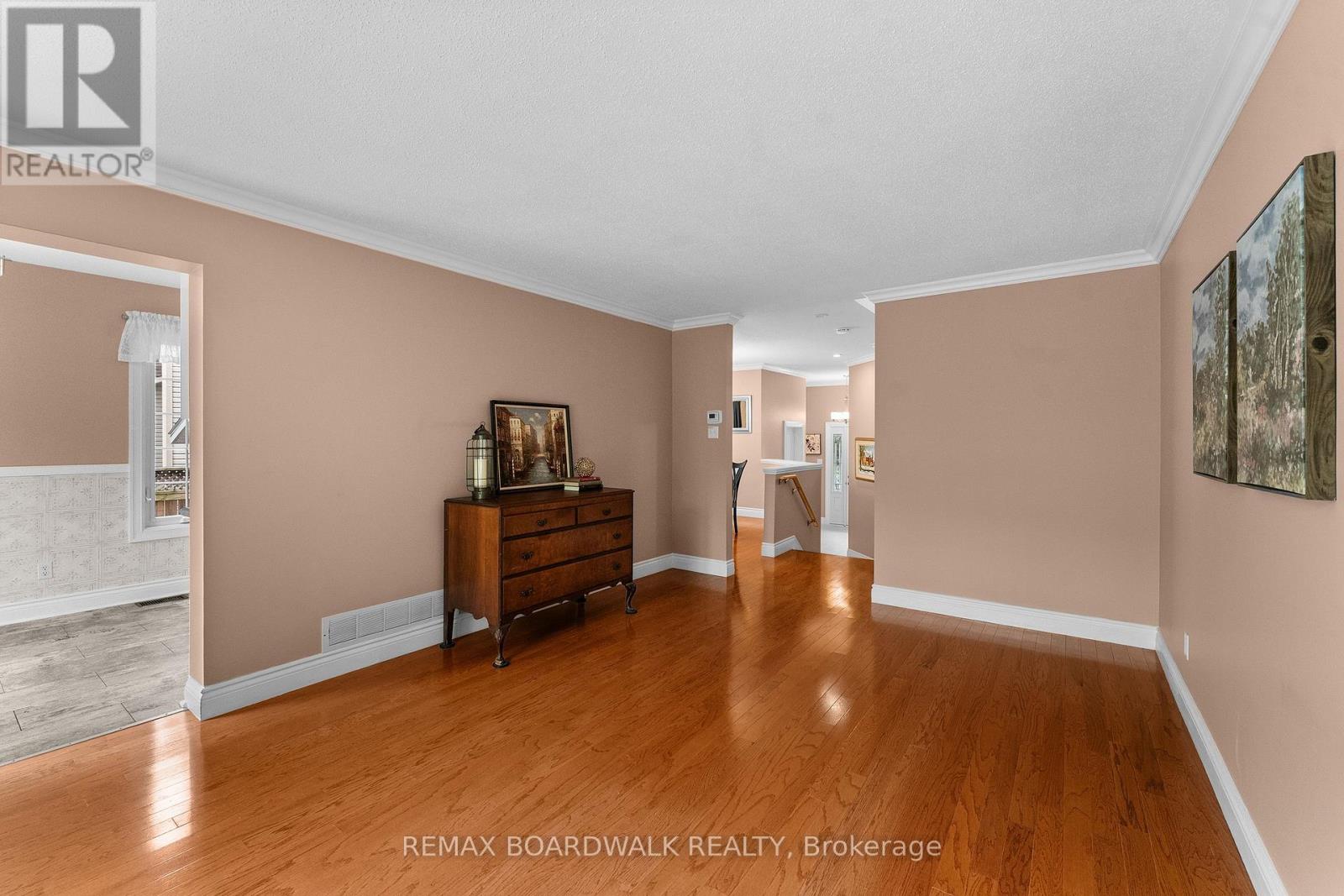 22 EAGLEVIEW STREET - Image 19