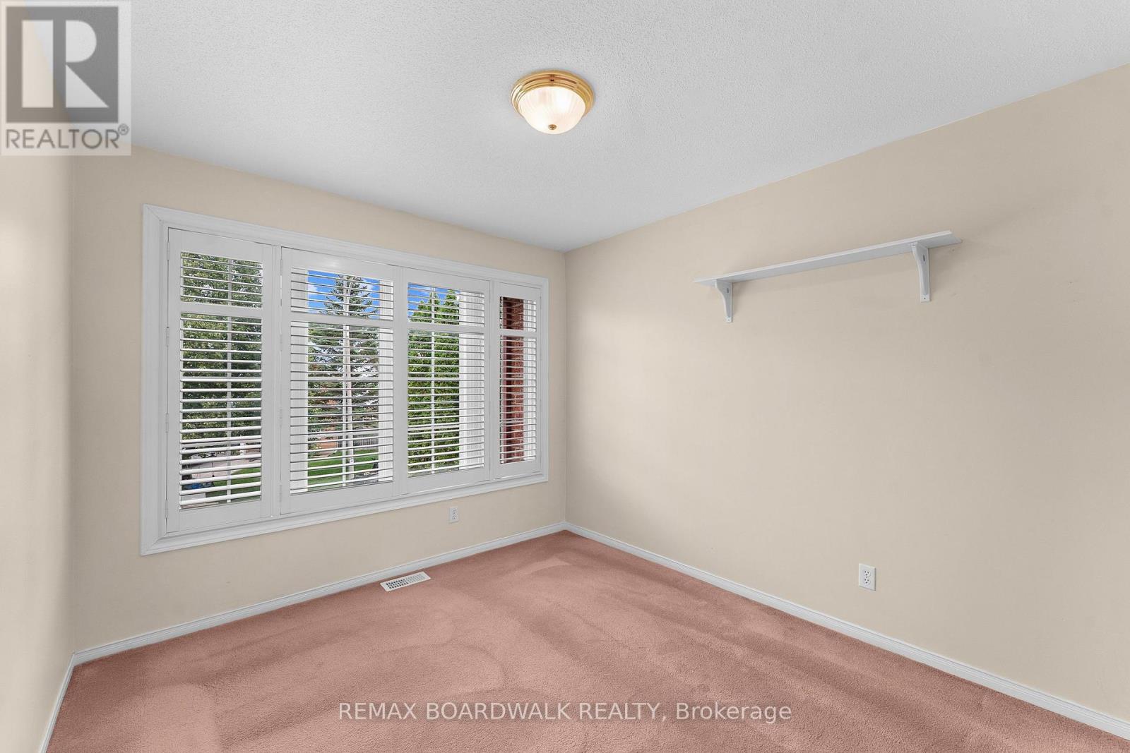 22 EAGLEVIEW STREET - Image 29