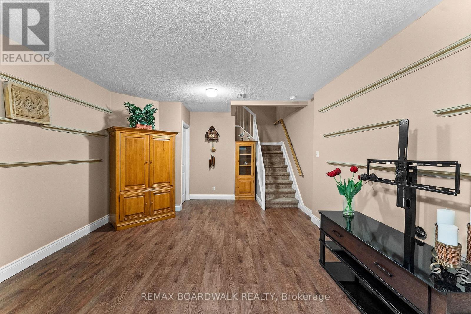 22 EAGLEVIEW STREET - Image 35