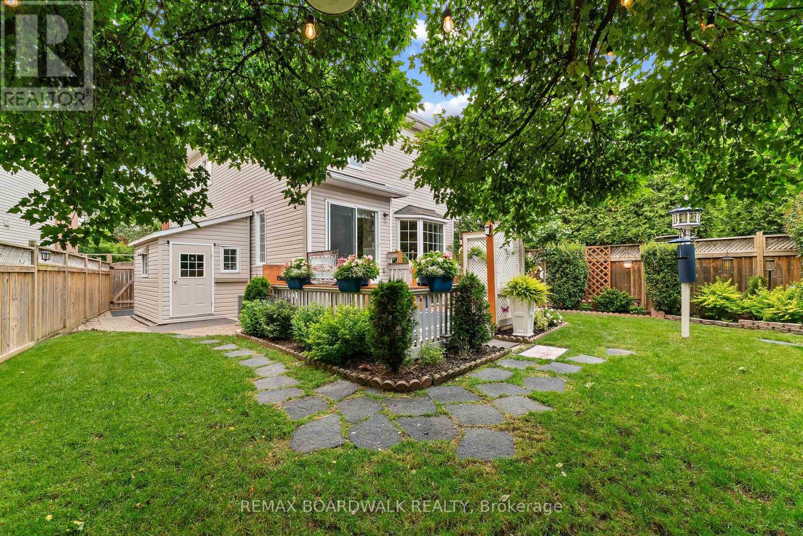 22 EAGLEVIEW STREET - Image 39
