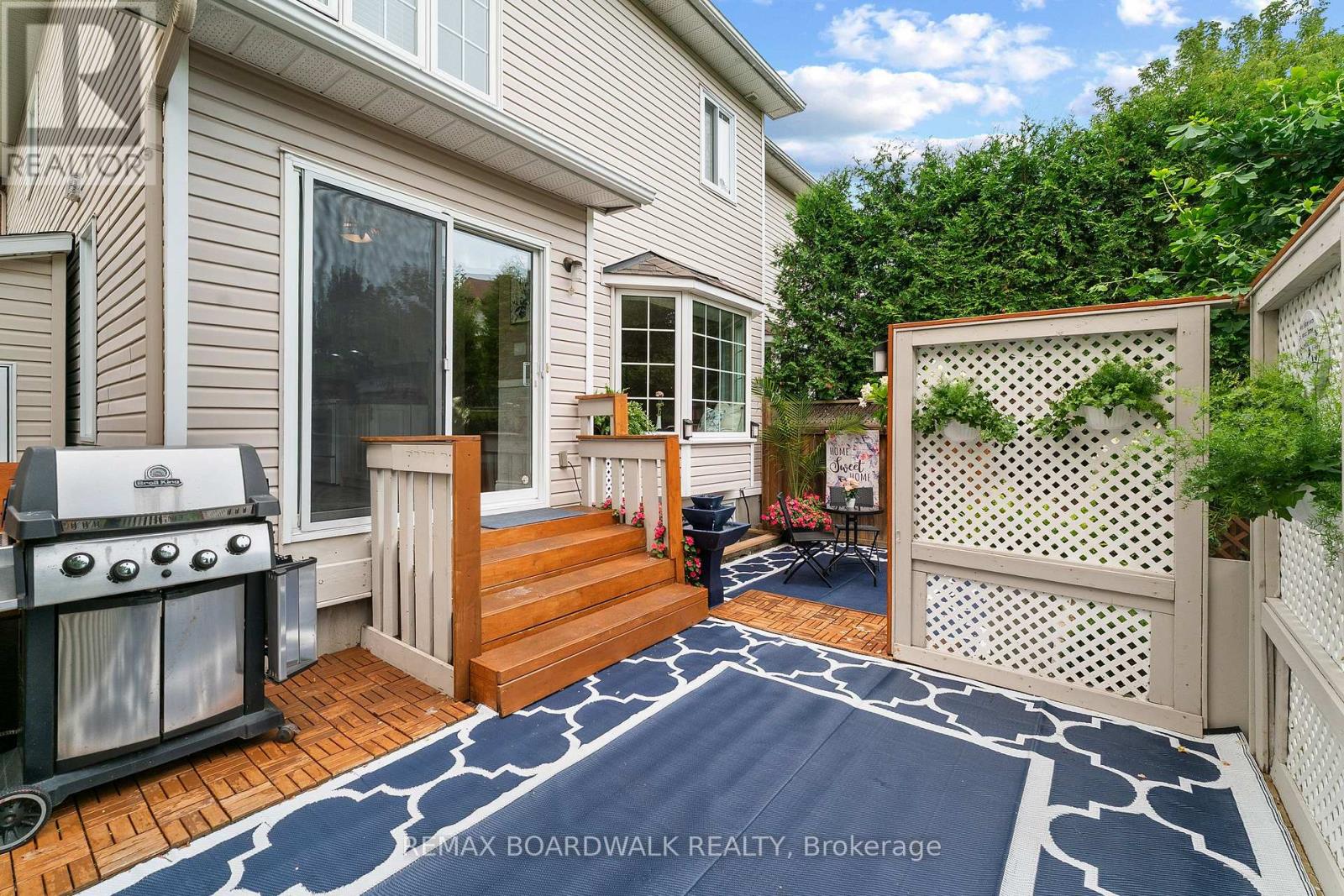 22 EAGLEVIEW STREET - 41
