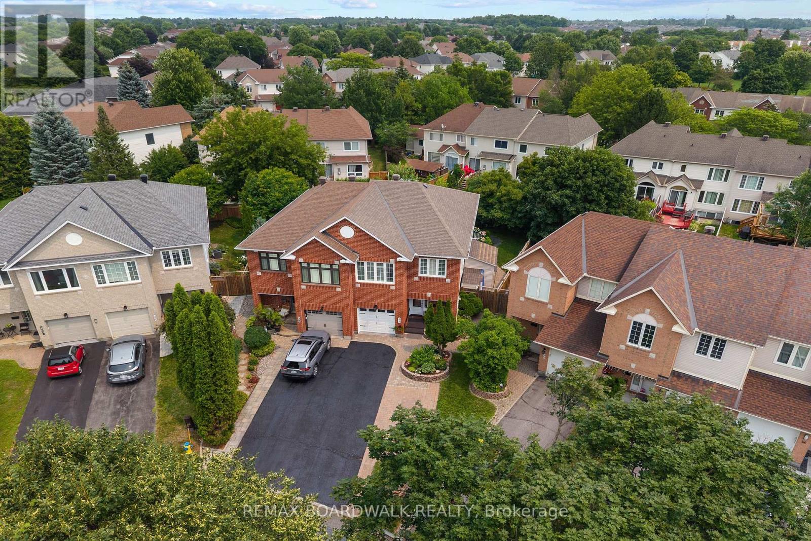 22 EAGLEVIEW STREET - Image 47
