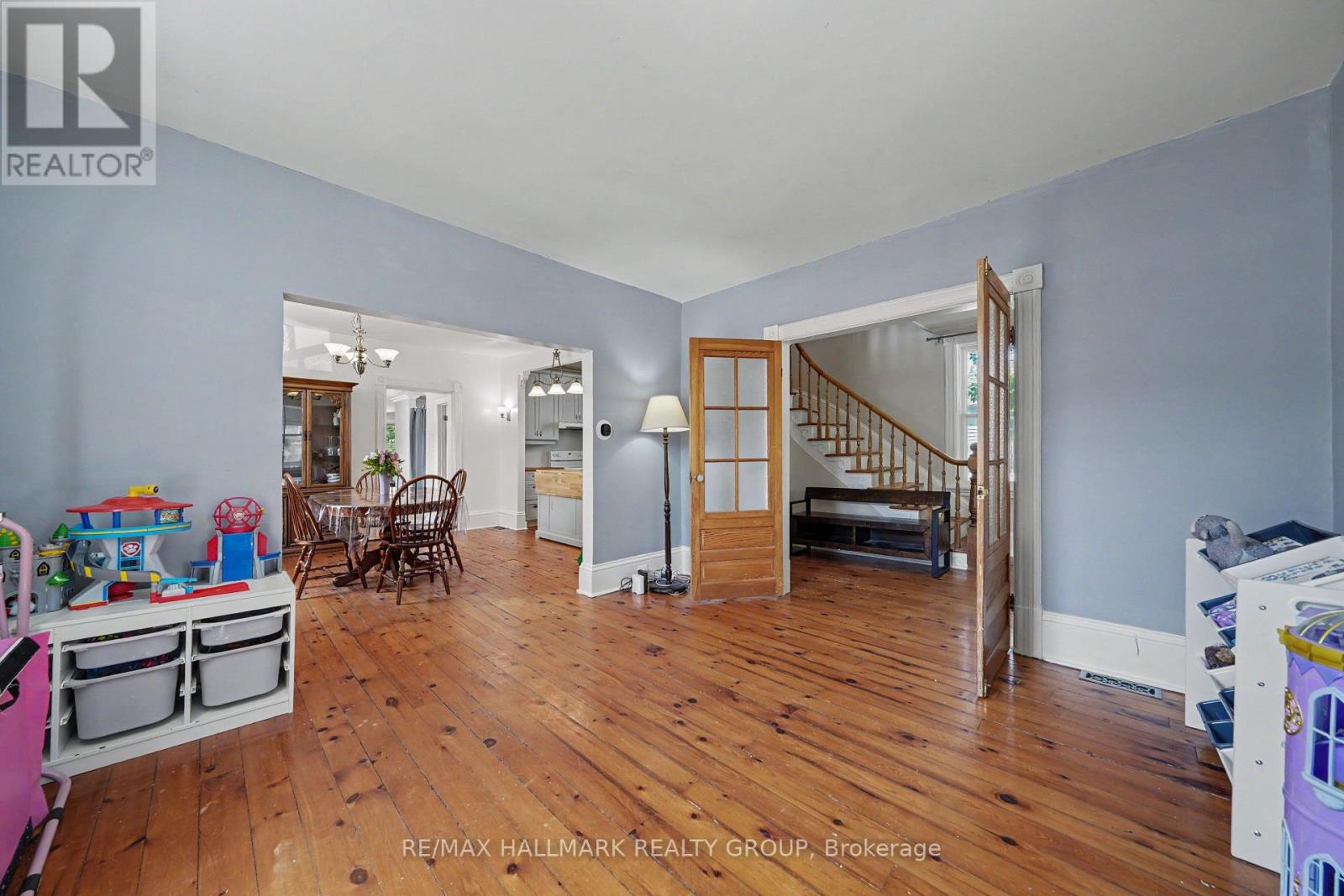 98 DRUMMOND STREET E - 15