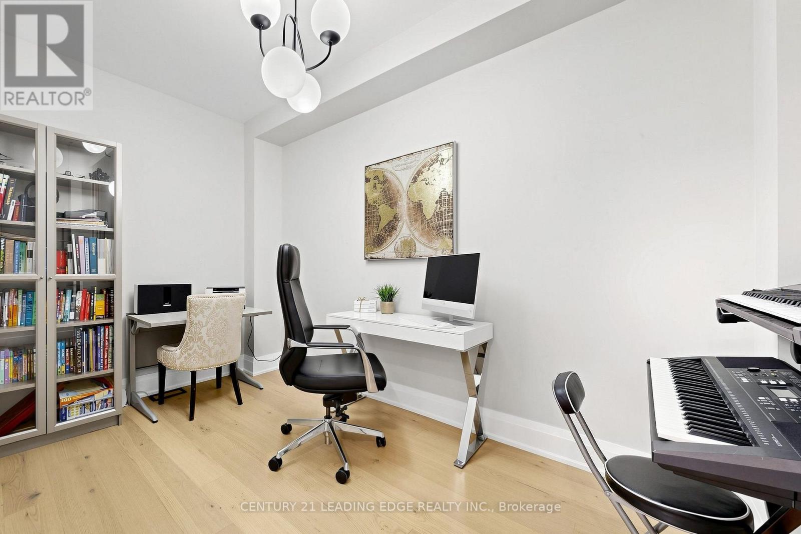 5 LEMSFORD DRIVE - 16