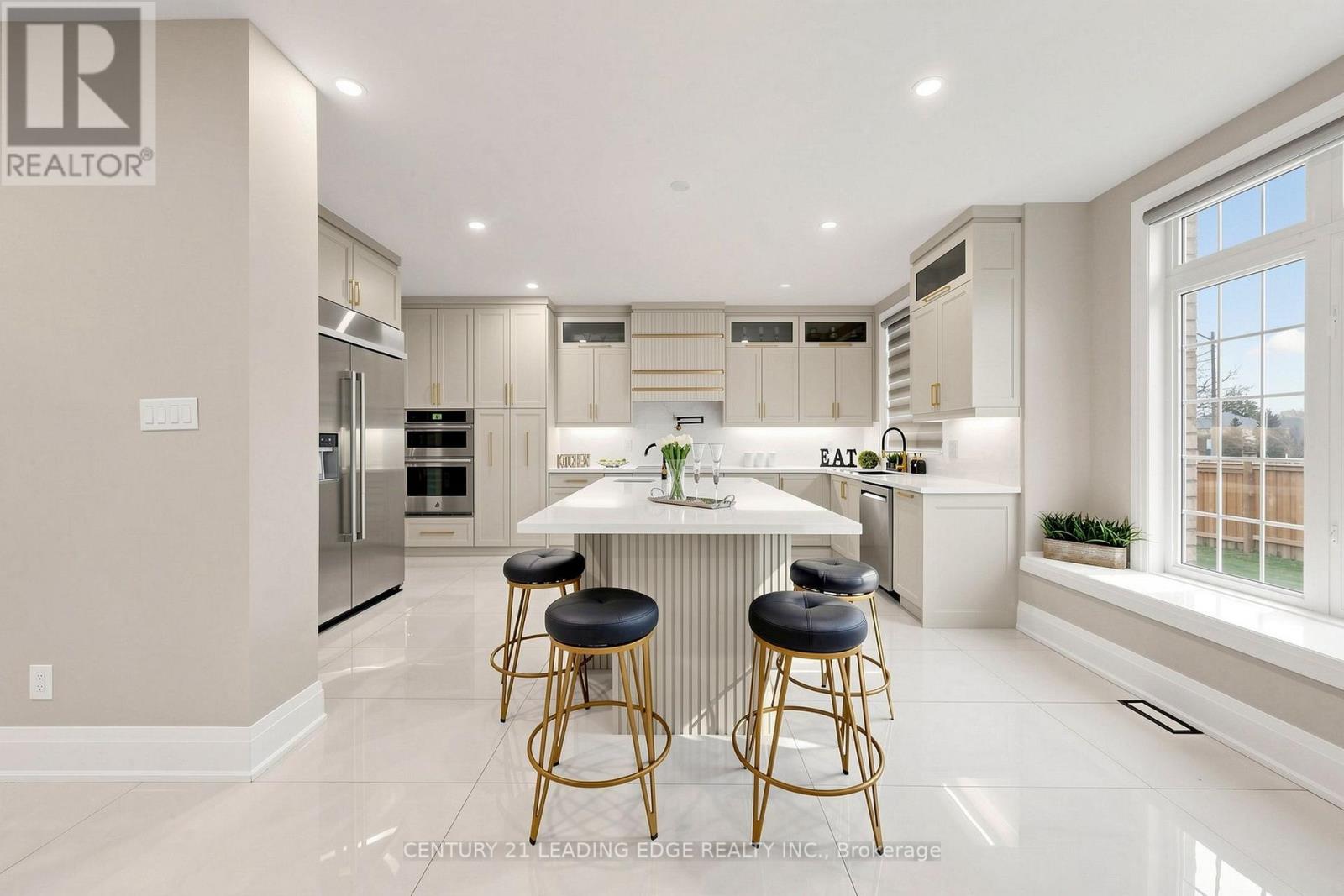 5 LEMSFORD DRIVE - 18