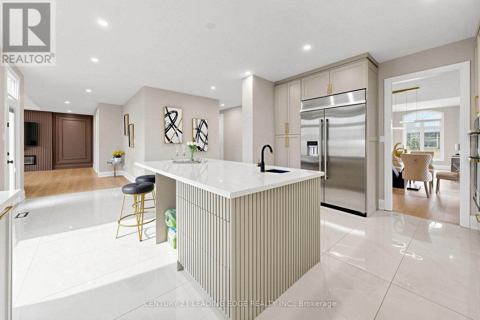 5 LEMSFORD DRIVE - 20