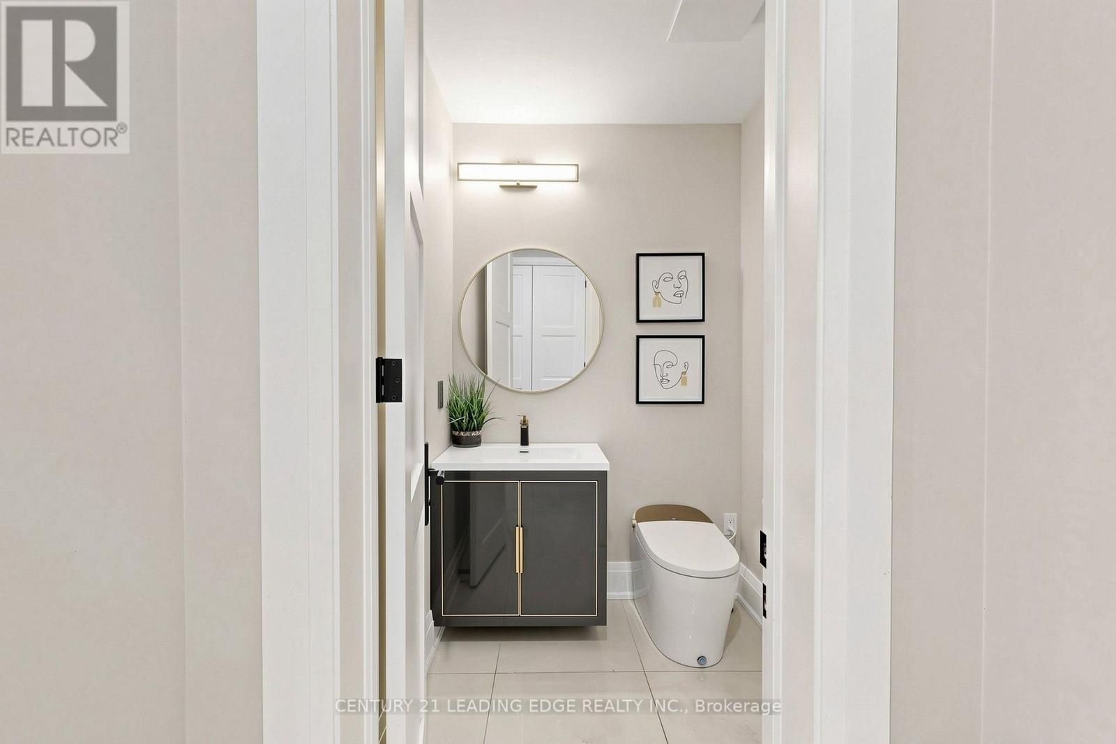 5 LEMSFORD DRIVE - 23