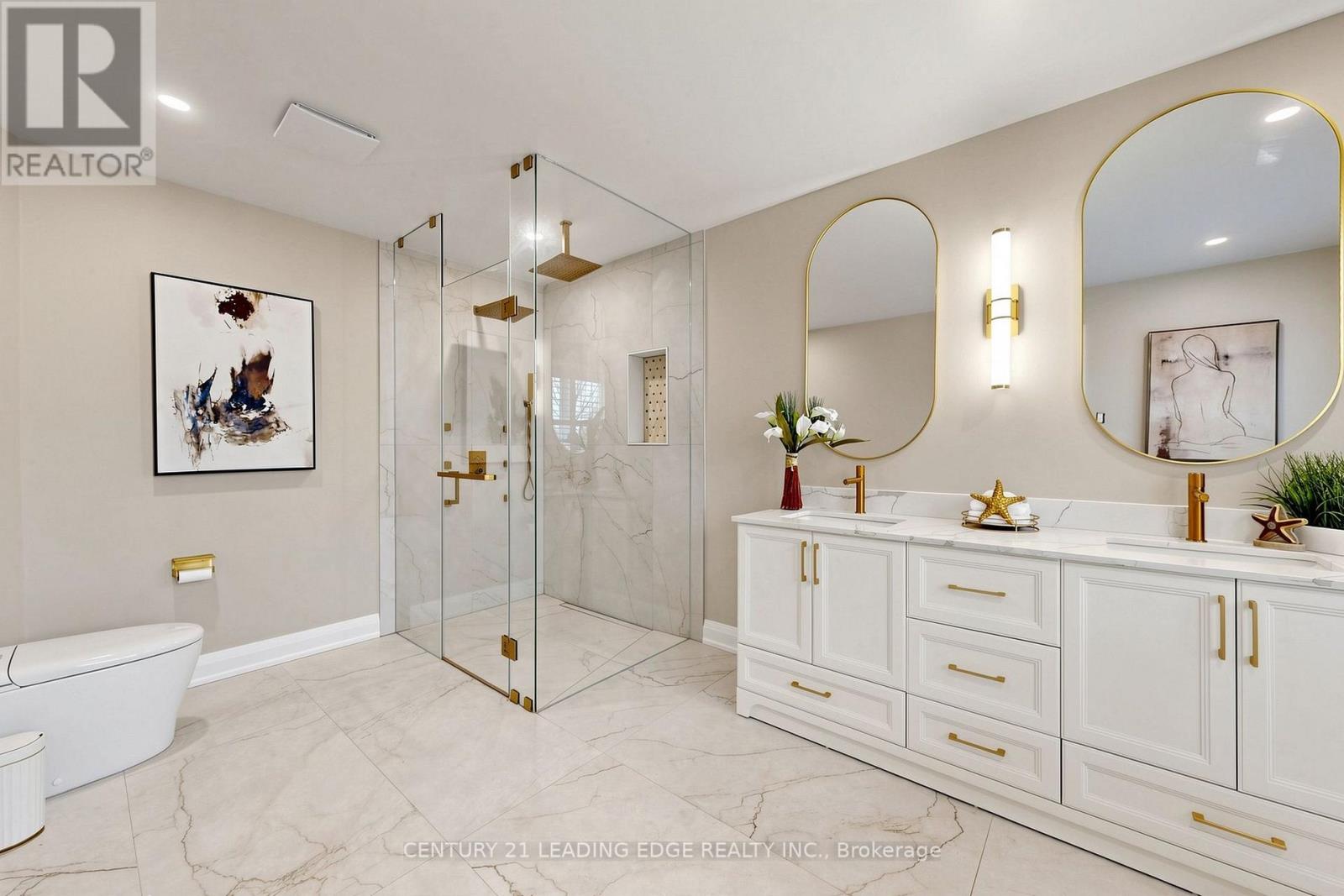 5 LEMSFORD DRIVE - 31
