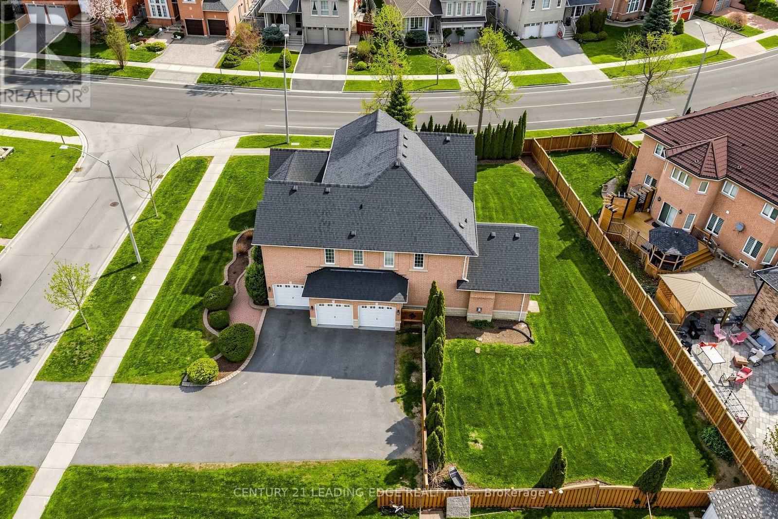 5 LEMSFORD DRIVE - 46