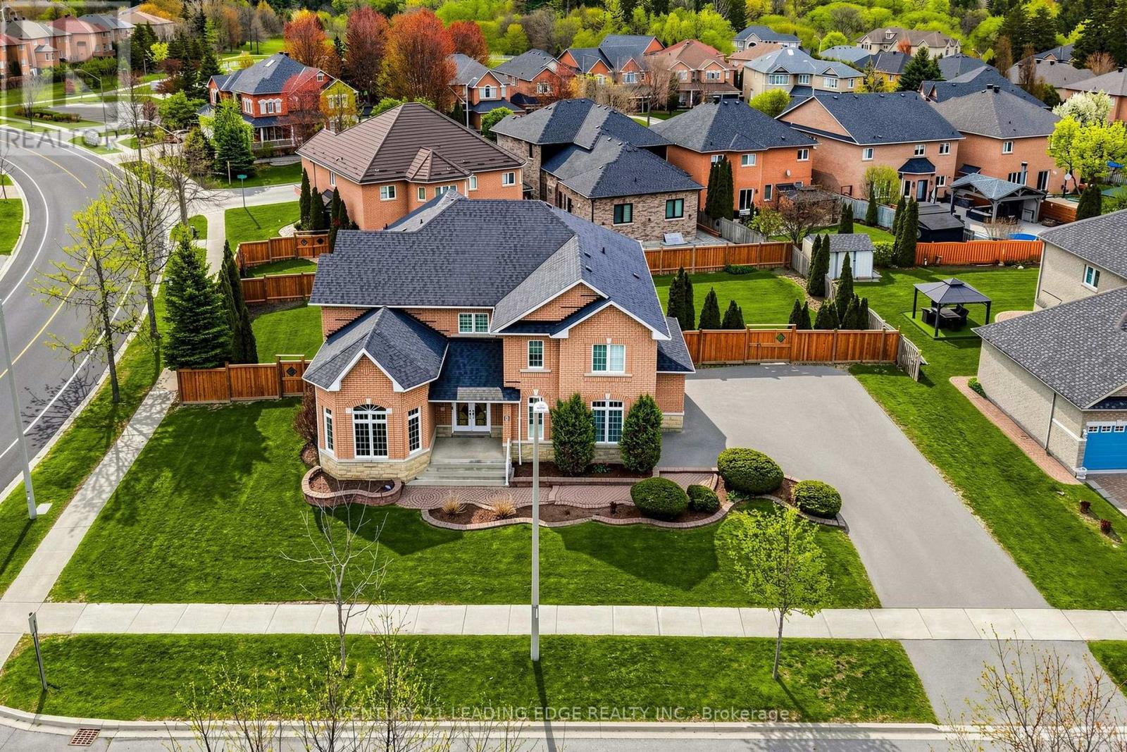 5 LEMSFORD DRIVE - 5