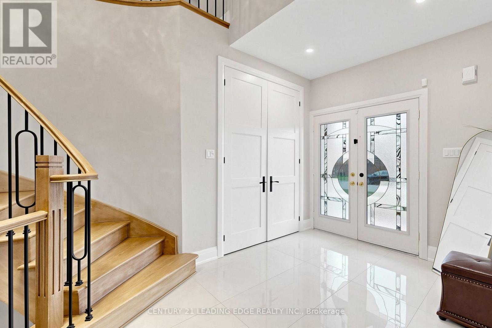 5 LEMSFORD DRIVE - 6