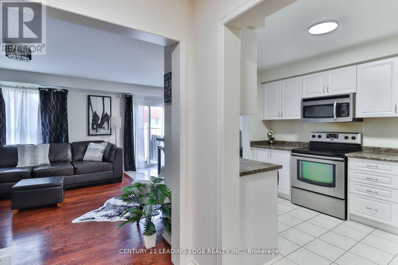 15 ROBERTDALE COURT - 17