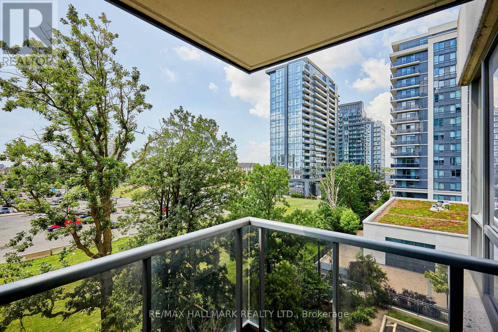 #307 60 DISERA DRIVE - Image 13