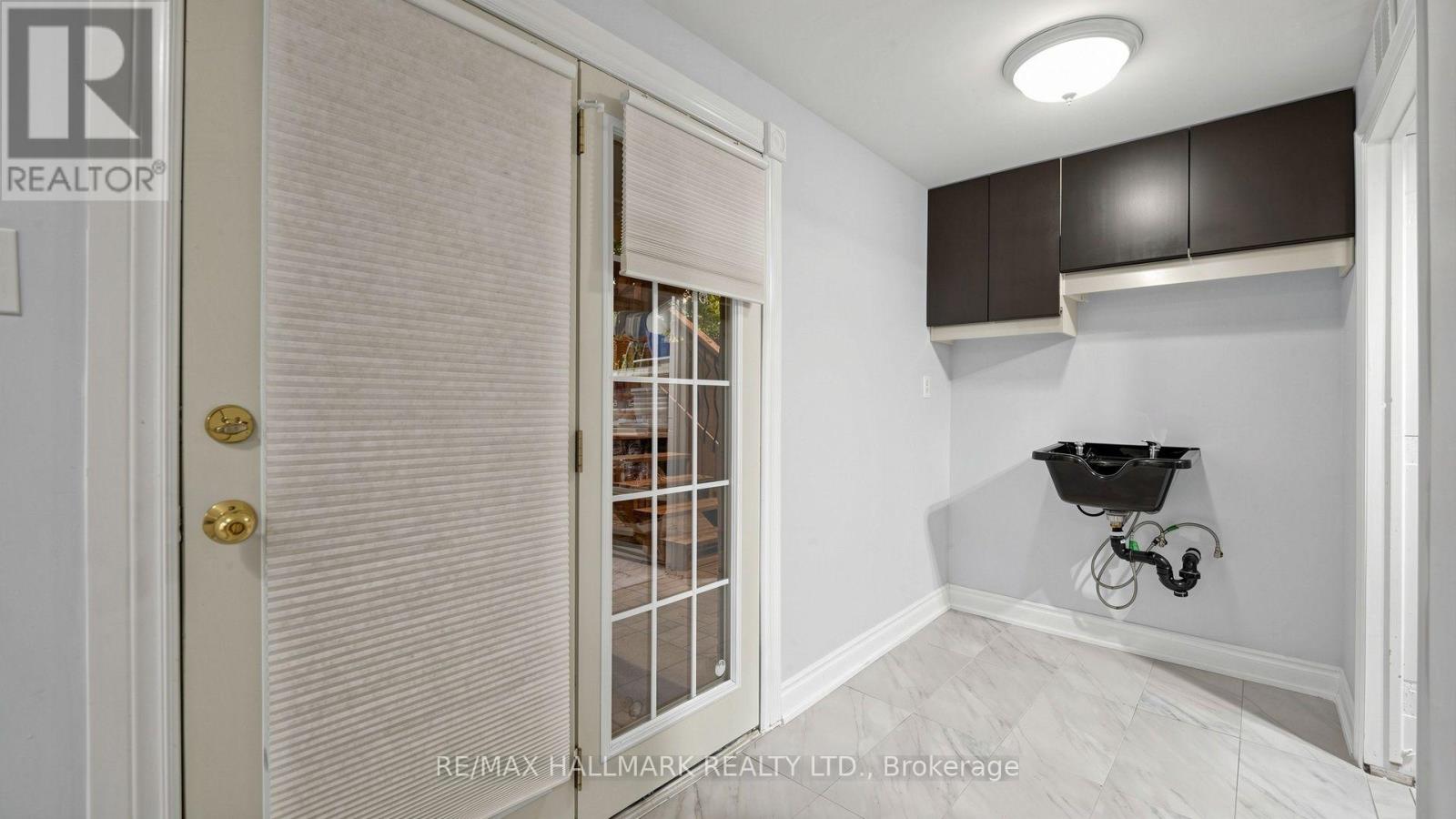 25 WICKS DRIVE - 39