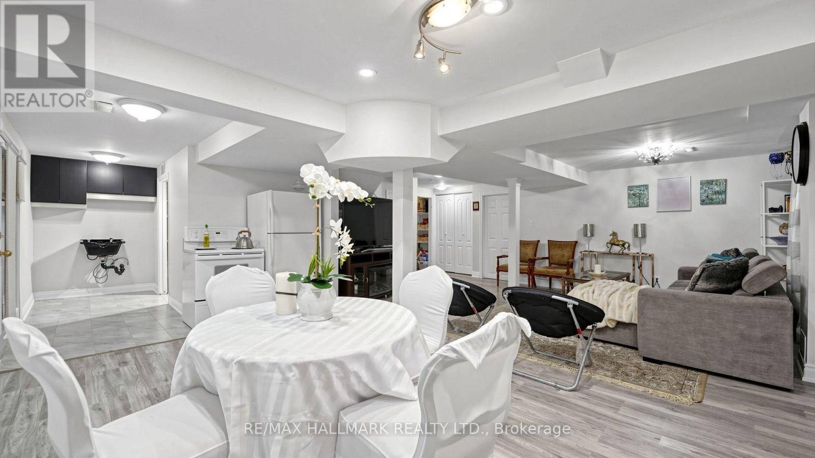 25 WICKS DRIVE - 38
