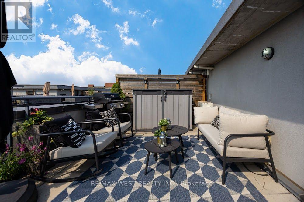 #603 47 MACAULAY AVENUE - 24