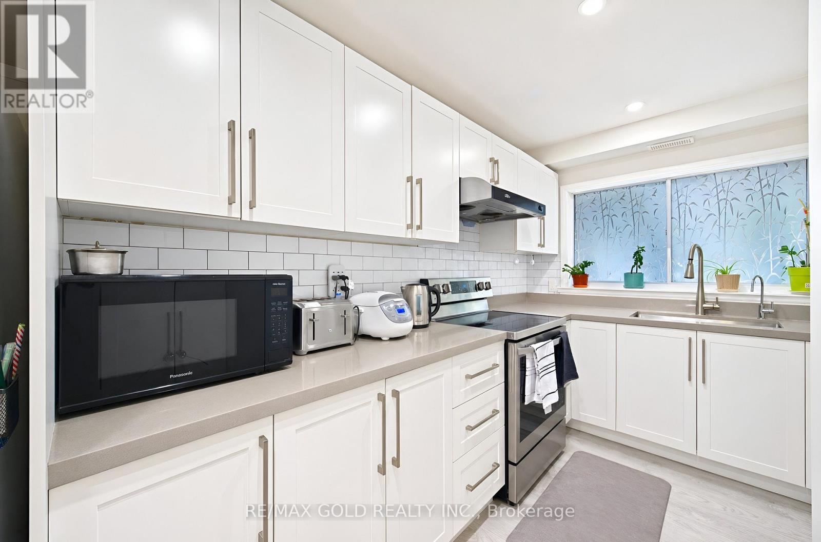 #87 180 MISSISSAUGA VALLEY BOULEVARD - 14