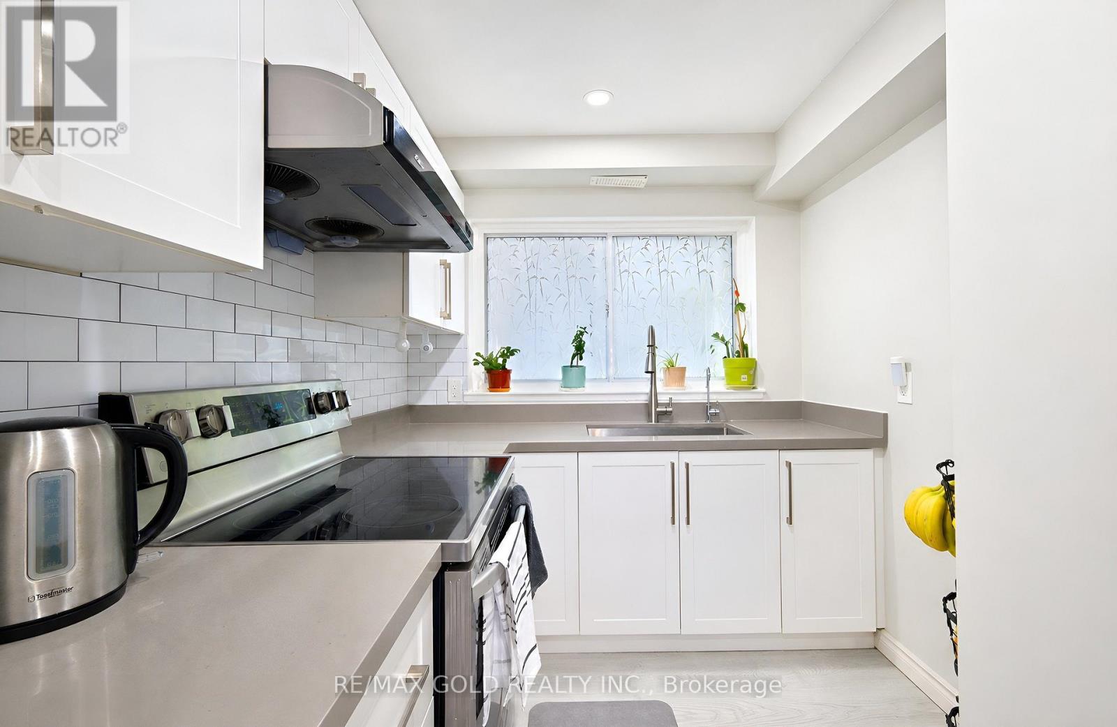 #87 180 MISSISSAUGA VALLEY BOULEVARD - 15