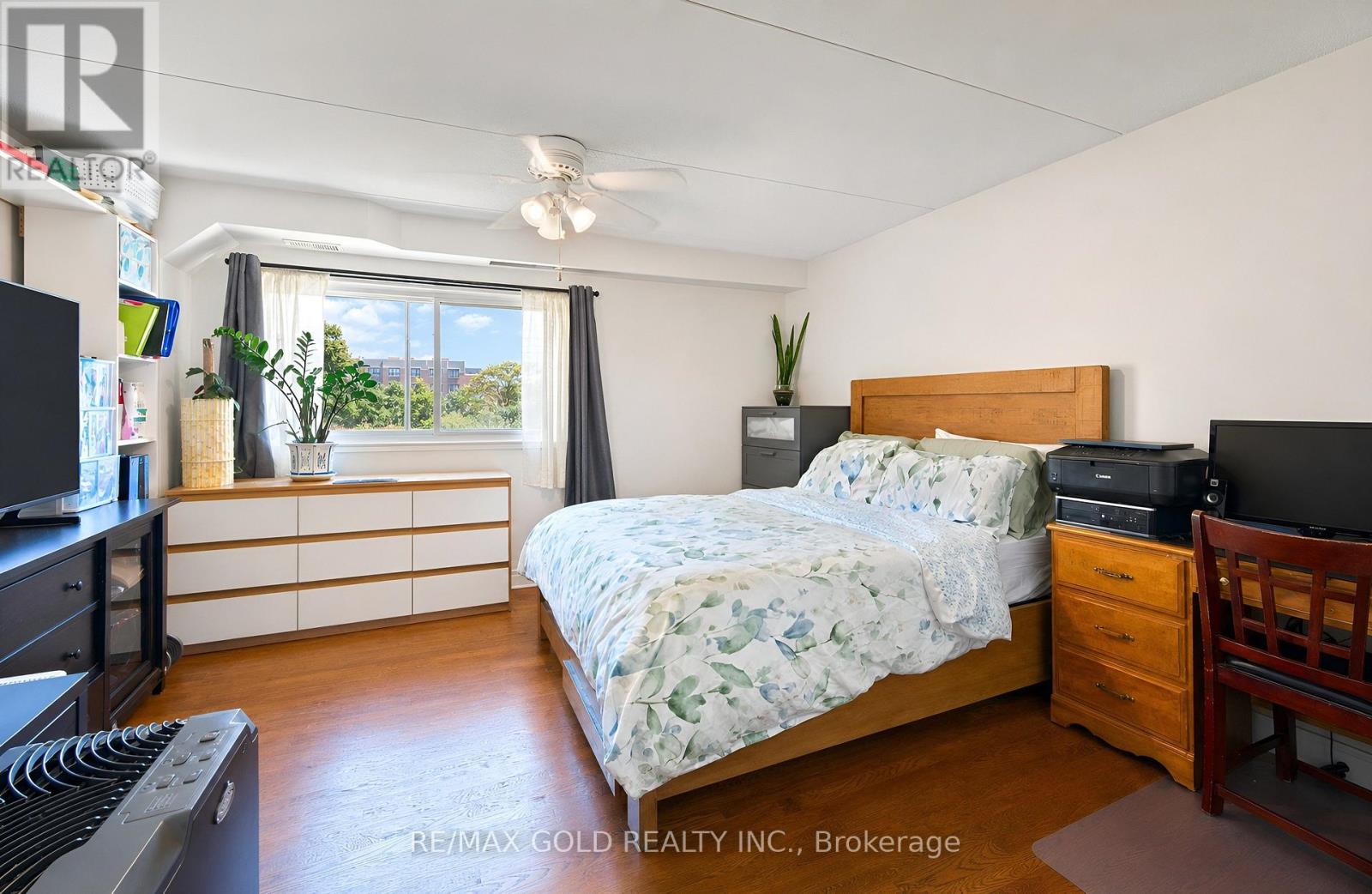 #87 180 MISSISSAUGA VALLEY BOULEVARD - 24
