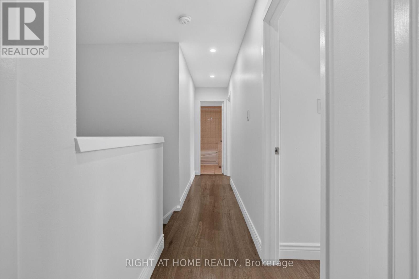 #5 2605 WOODCHESTER DRIVE - 19