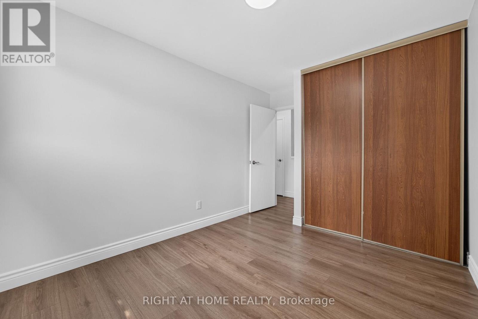 #5 2605 WOODCHESTER DRIVE - 22
