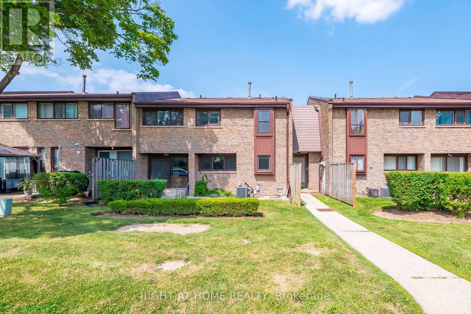 #5 2605 WOODCHESTER DRIVE - 3