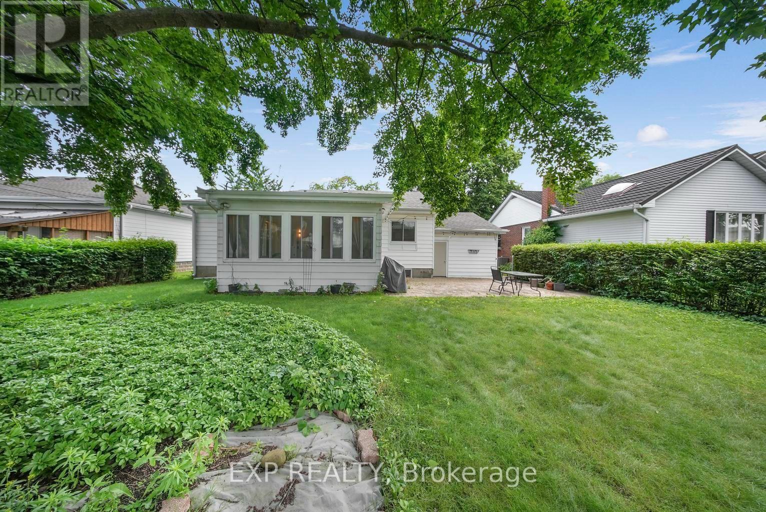 1063 JOAN DRIVE - 40