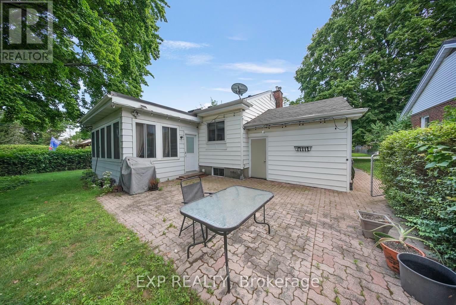 1063 JOAN DRIVE - 42