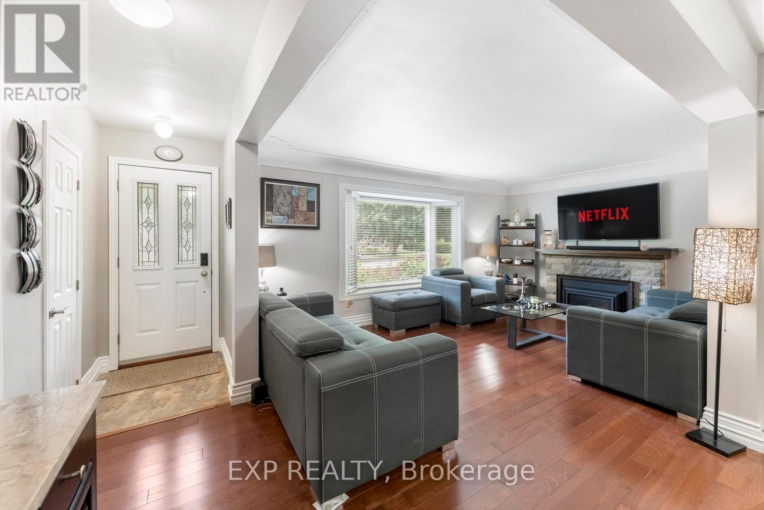 1063 JOAN DRIVE - 6