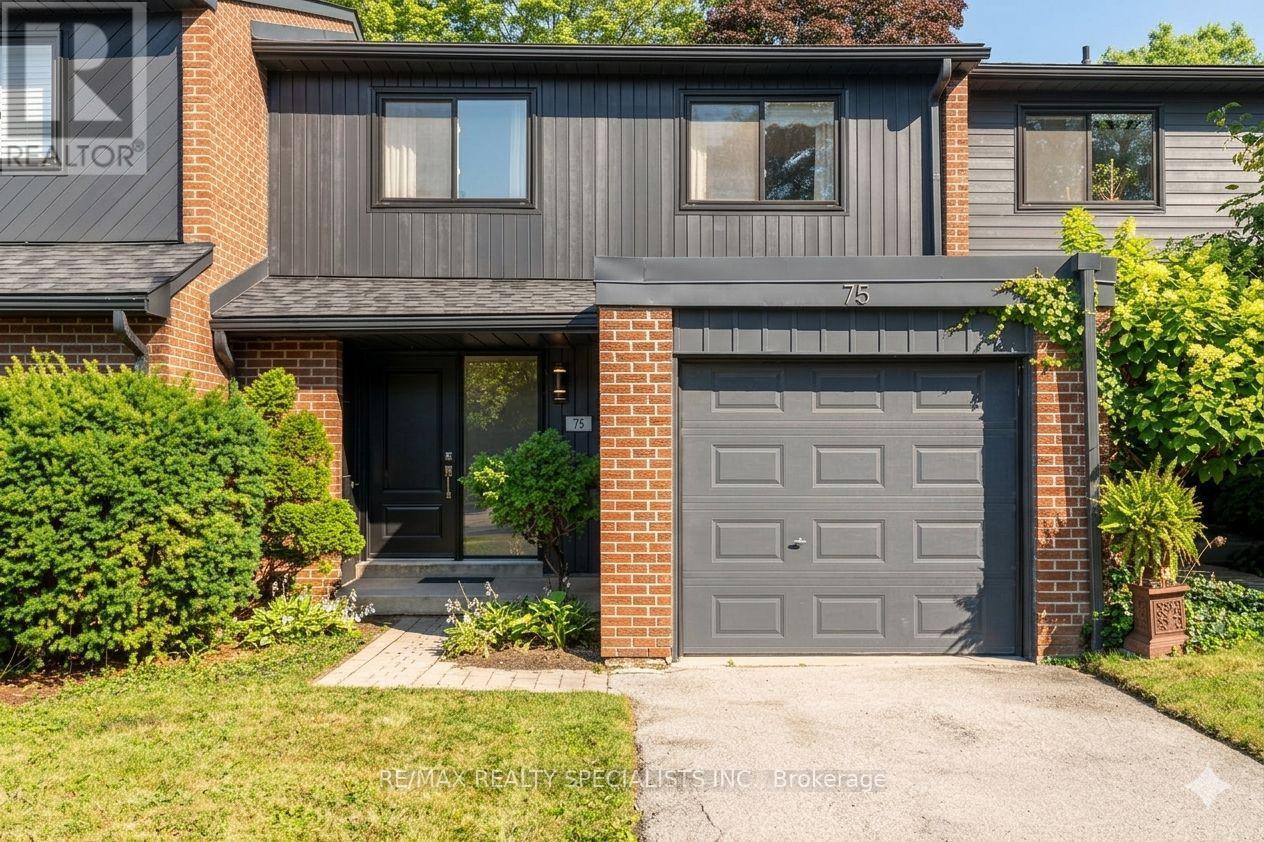 #75 20 MINEOLA ROAD E - 1