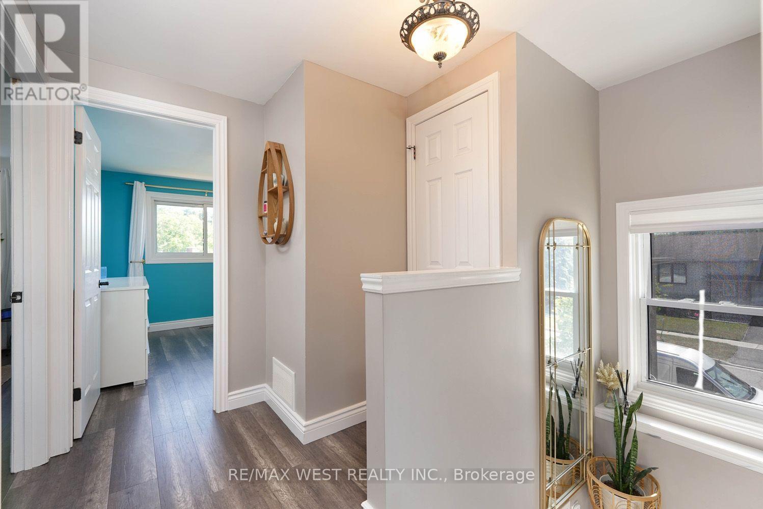 1 JOHANNA DRIVE - 16
