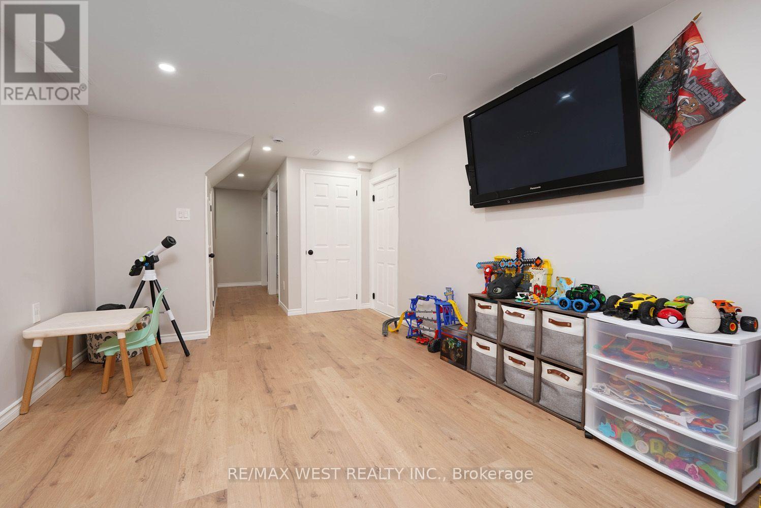 1 JOHANNA DRIVE - 28